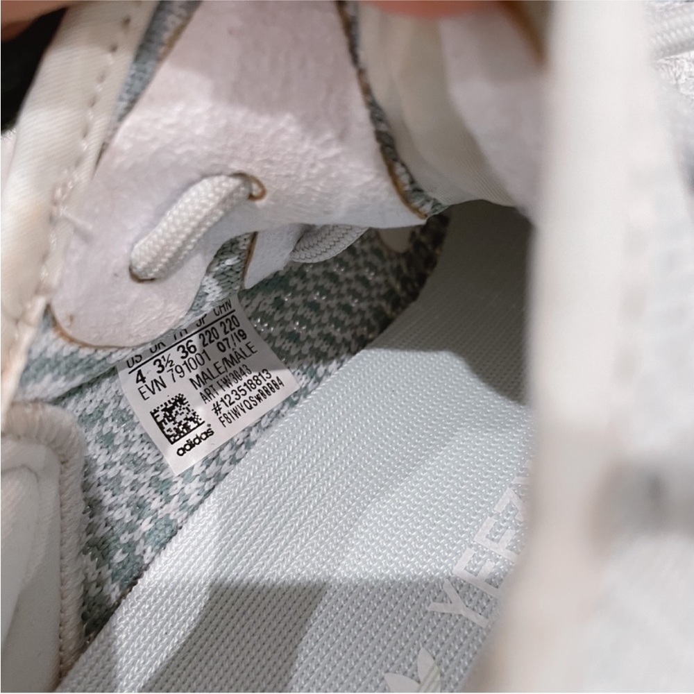 ❌SOLD❌Yeezy Boost 350 V2 Cloud White Non-Reflective - Picture 8 of 8